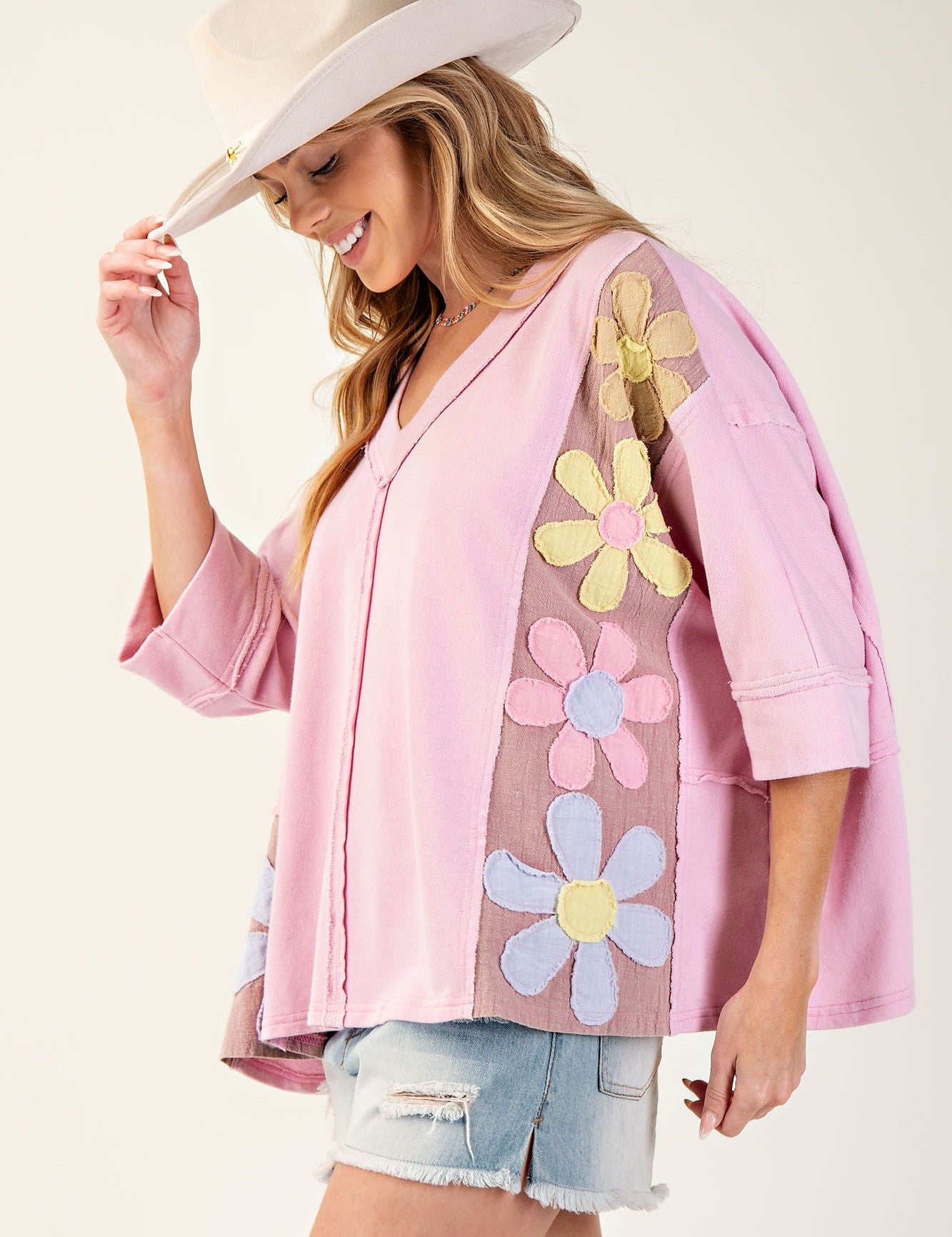 Cassidy Daisy Patch Pullover - LAST ONES FINAL SALE