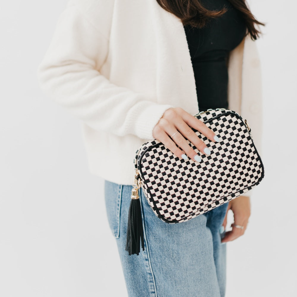Woven Willow Camera Crossbody Bag Wholesale-Crossbody Bag-Pretty Simple