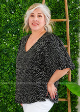 Load image into Gallery viewer, Perfect Ending Top  -- WS23 - FINAL SALE
