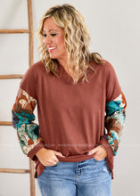 Load image into Gallery viewer, Simply Divine Top - 2 Colors  - FINAL SALE
