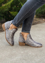 Load image into Gallery viewer, Wayland Booties by Corkys- BLACK SNAKE - FINAL SALE

