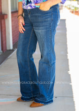 Load image into Gallery viewer, Hannah Flare Jeans  - FINAL SALE
