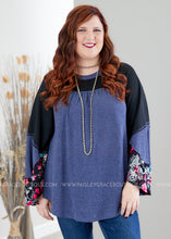 Load image into Gallery viewer, Brielle Top- NAVY/BLACK  - FINAL SALE
