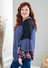 Load image into Gallery viewer, Brielle Top- NAVY/BLACK  - FINAL SALE
