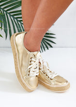 Load image into Gallery viewer, Cruz Sneaker - Gold - FINAL SALE
