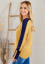 Load image into Gallery viewer, Call You Back Top - 2 Colors - LAST ONES FINAL SALE
