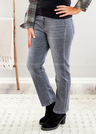 Naomi Straight Leg Jeans - LAST ONE FINAL SALE