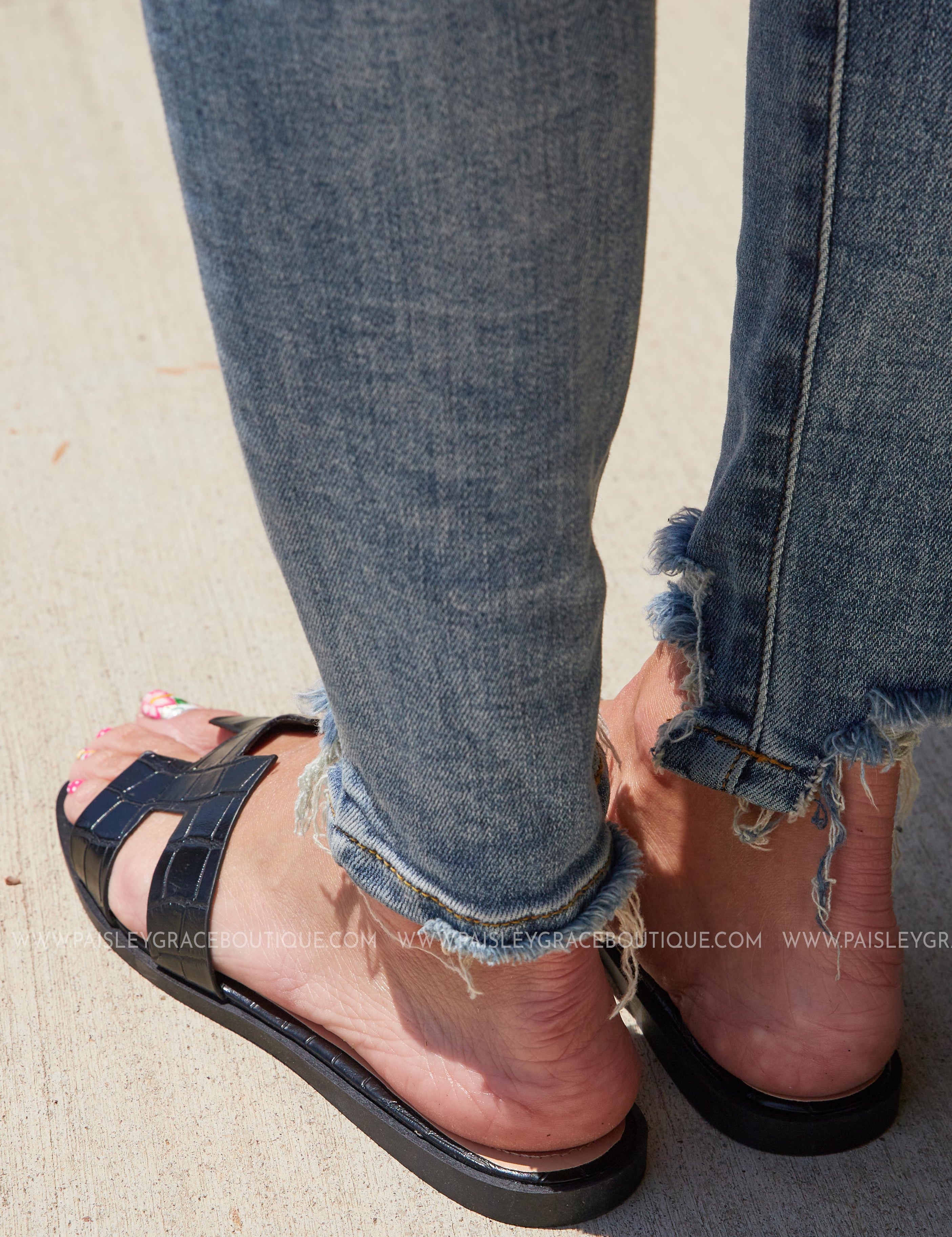 Shea Slides-BLACK - LAST ONES FINAL SALE