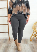 Load image into Gallery viewer, Archer Butter Soft Leggings - FINAL SALE
