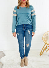 Load image into Gallery viewer, Norma Distressed Jeans - FINAL SALE
