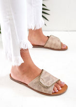Load image into Gallery viewer, Ritzy Sandal - Cream - FINAL SALE
