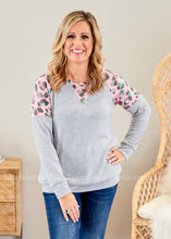 Load image into Gallery viewer, Sunday Chic Top - LAST ONES FINAL SALE
