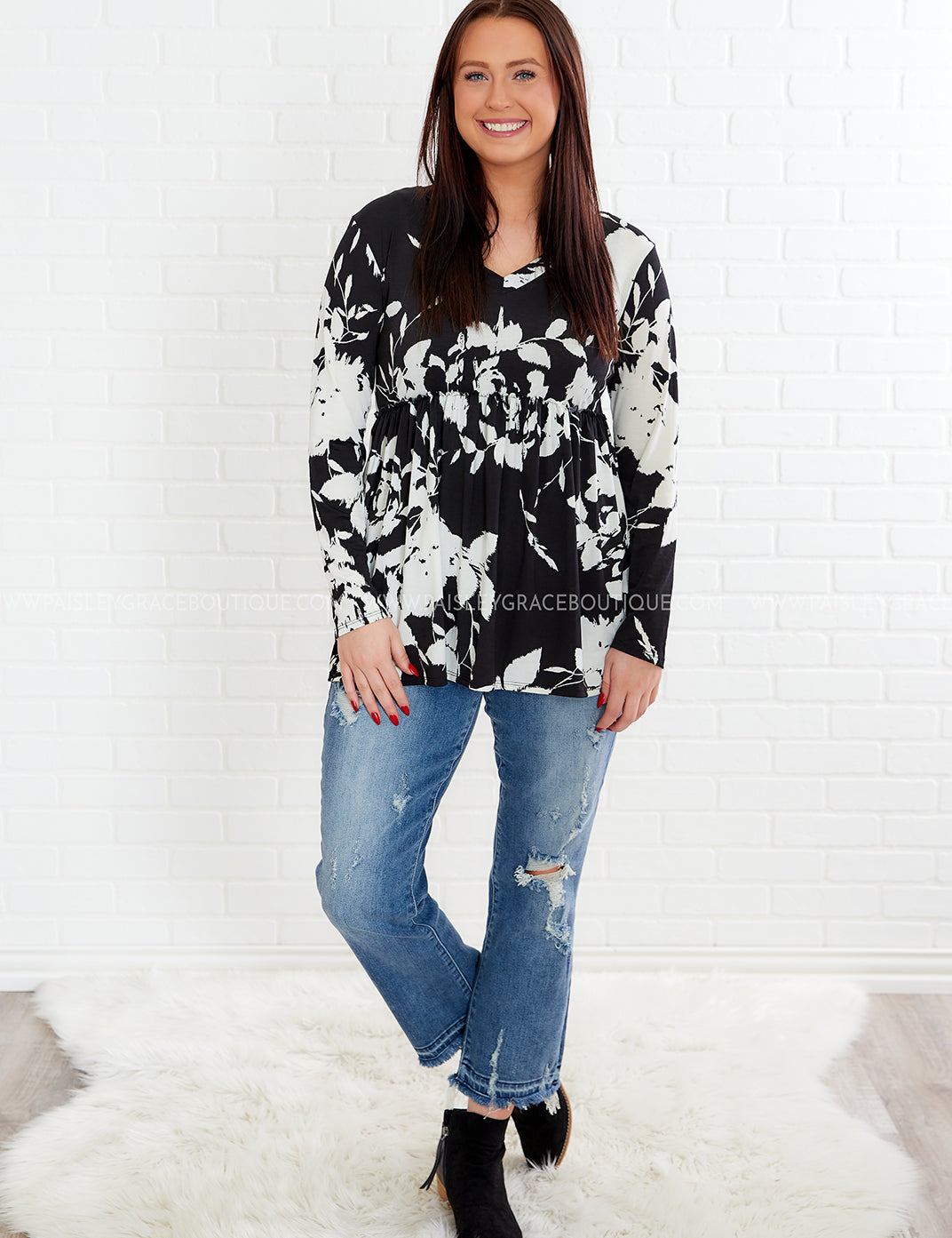 Flirting with Fall Top - Black* LAST ONES FINAL SALE *
