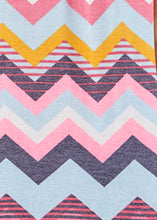 Load image into Gallery viewer, Mixed Zig Zag Short Set  - FINAL SALE
