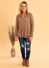 Load image into Gallery viewer, Instant Connection Top - MOCHA - LAST ONES FINAL SALE
