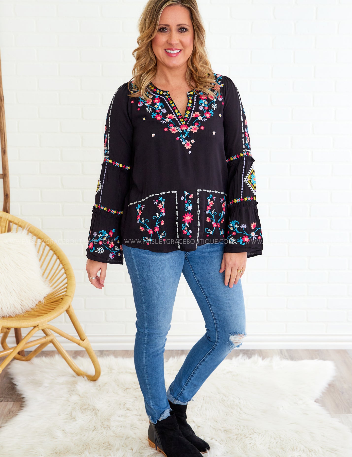 What a Feeling Top - Black - LAST ONES FINAL SALE