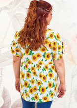 Load image into Gallery viewer, Sunflower Gazing Top - FINAL SALE
