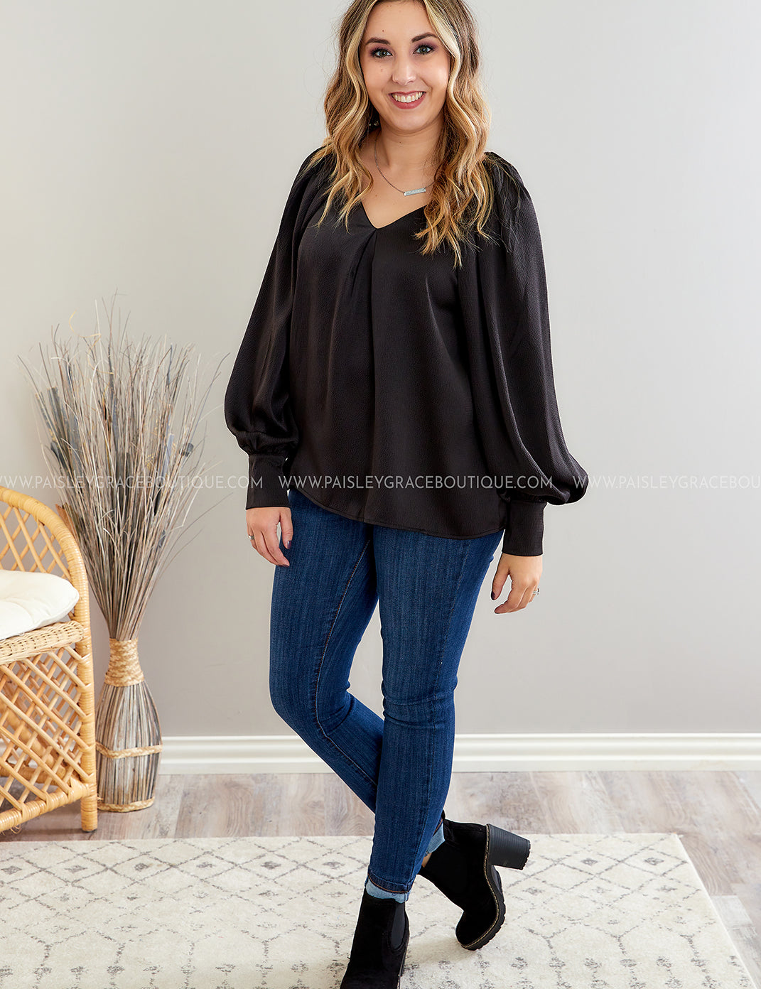 Swoon Lagoon Top - Black - LAST ONES FINAL SALE