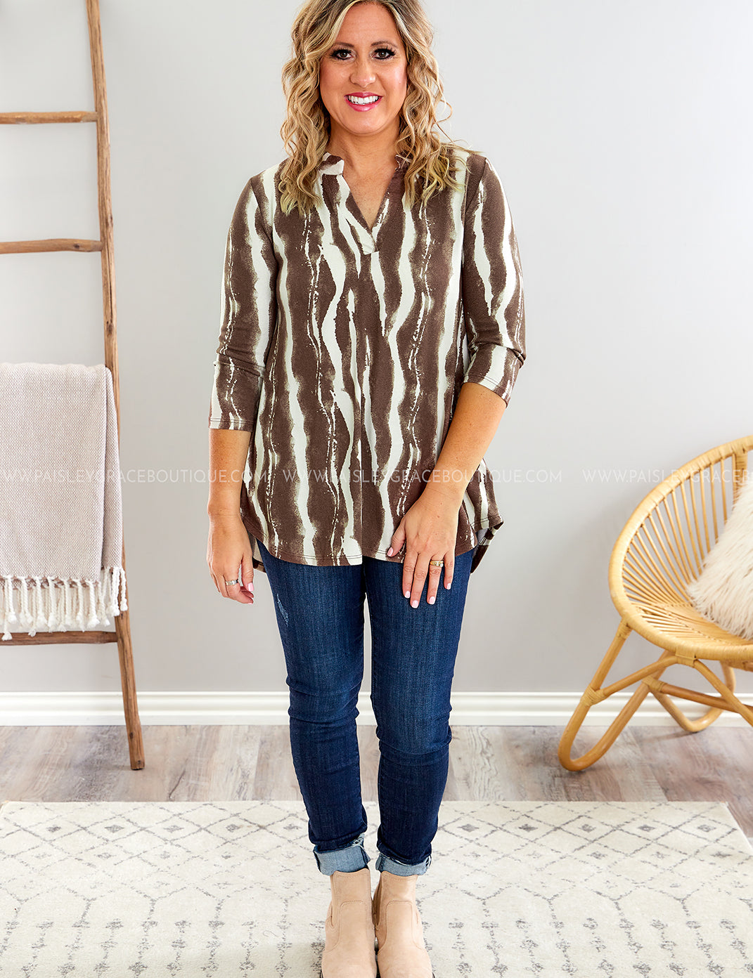 Hollywood Walking Top* FINAL SALE *