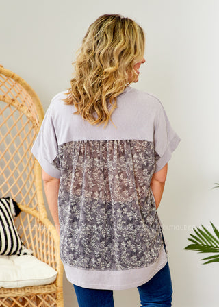 Short Sleeve Top with Contrast Floral Back - Grey - FINAL SALE