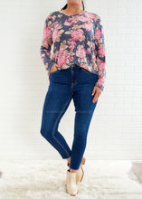 Load image into Gallery viewer, Shelley Jeans by Vervet - FINAL SALE
